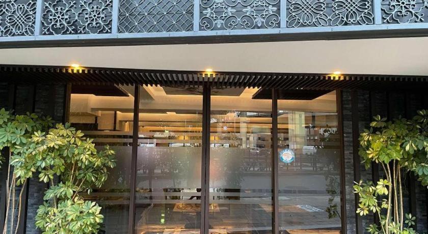 โรงแรม โรงแรมคะนะเดะ นัมบะ